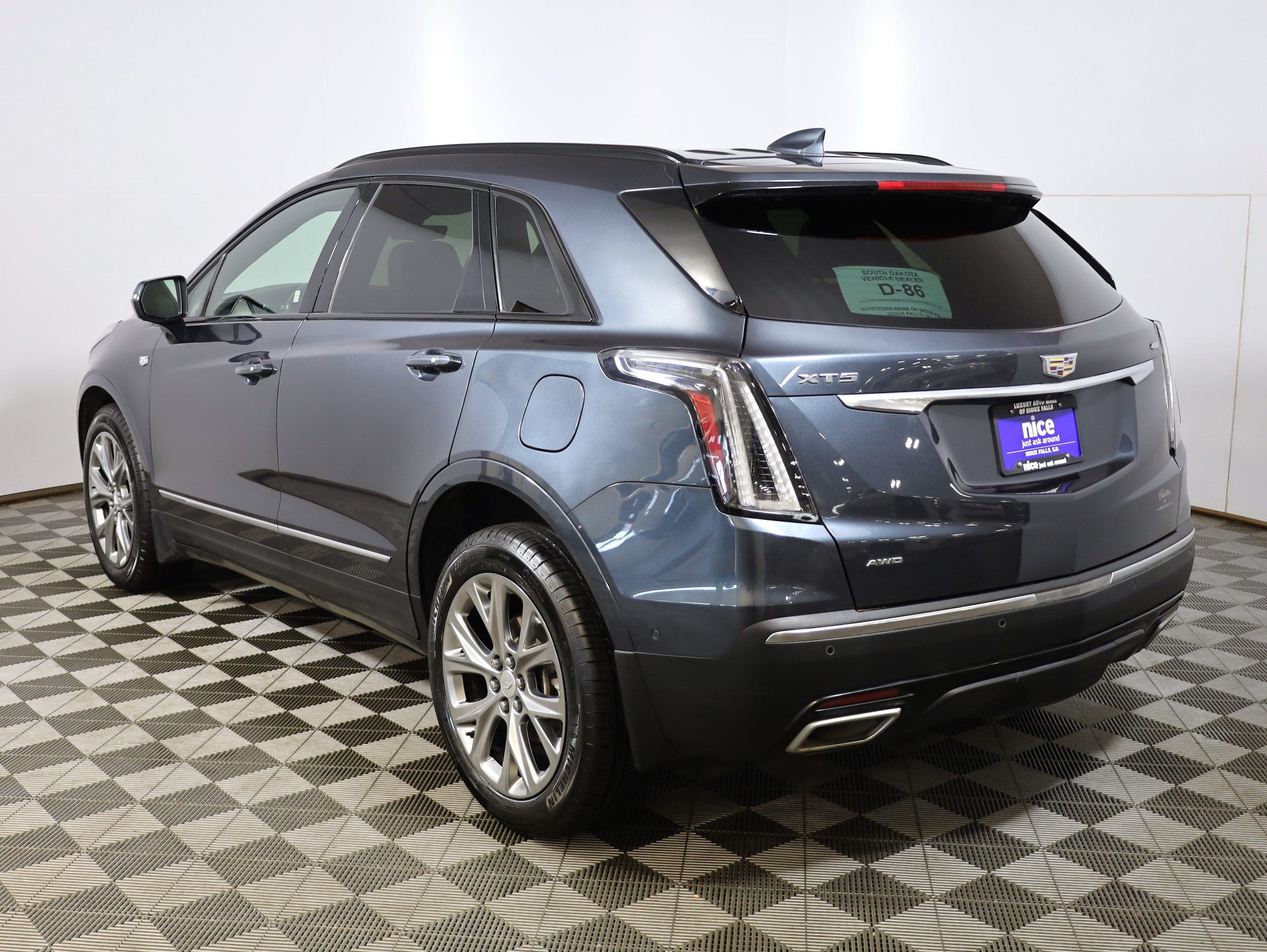 Used 2020 Cadillac XT5 Sport with VIN 1GYKNGRS9LZ215393 for sale in Sioux Falls, SD