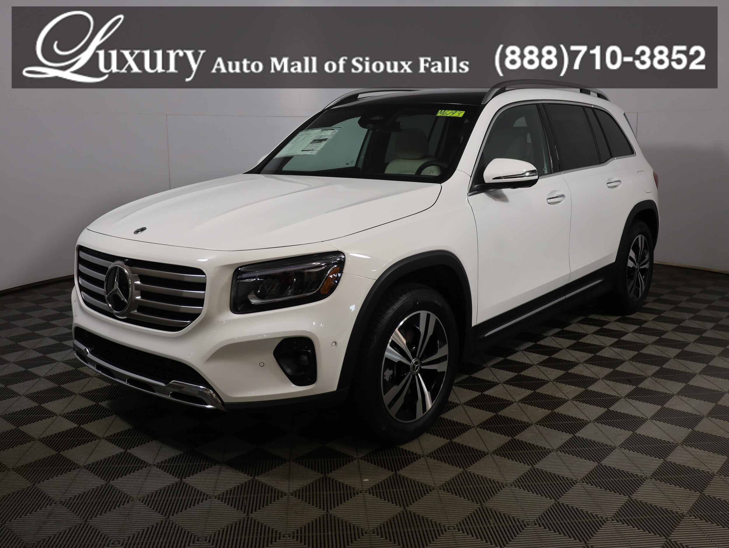 2026 Mercedes-Benz GLB GLB 250 4MATIC's photo