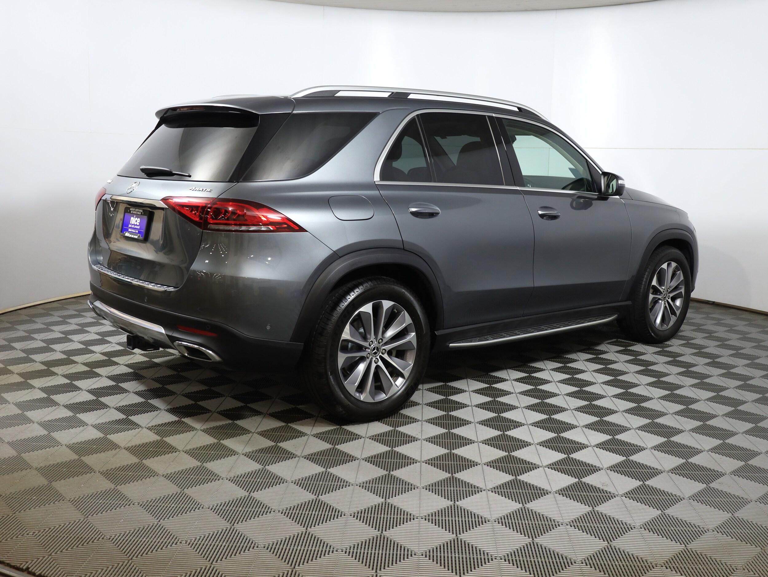 2023 Mercedes Benz GLE 350 4MATIC photo 3