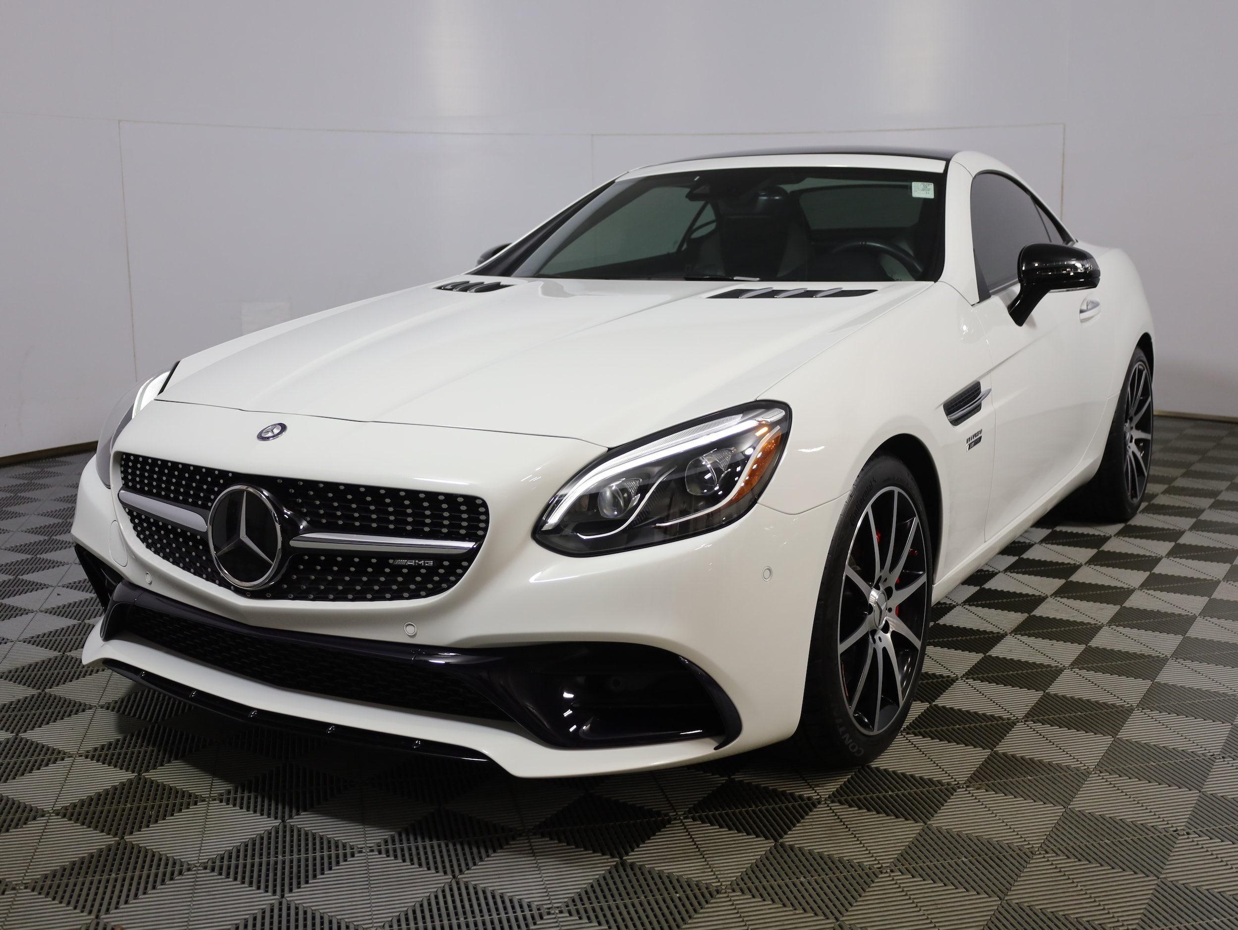 2017 Mercedes-Benz SLC