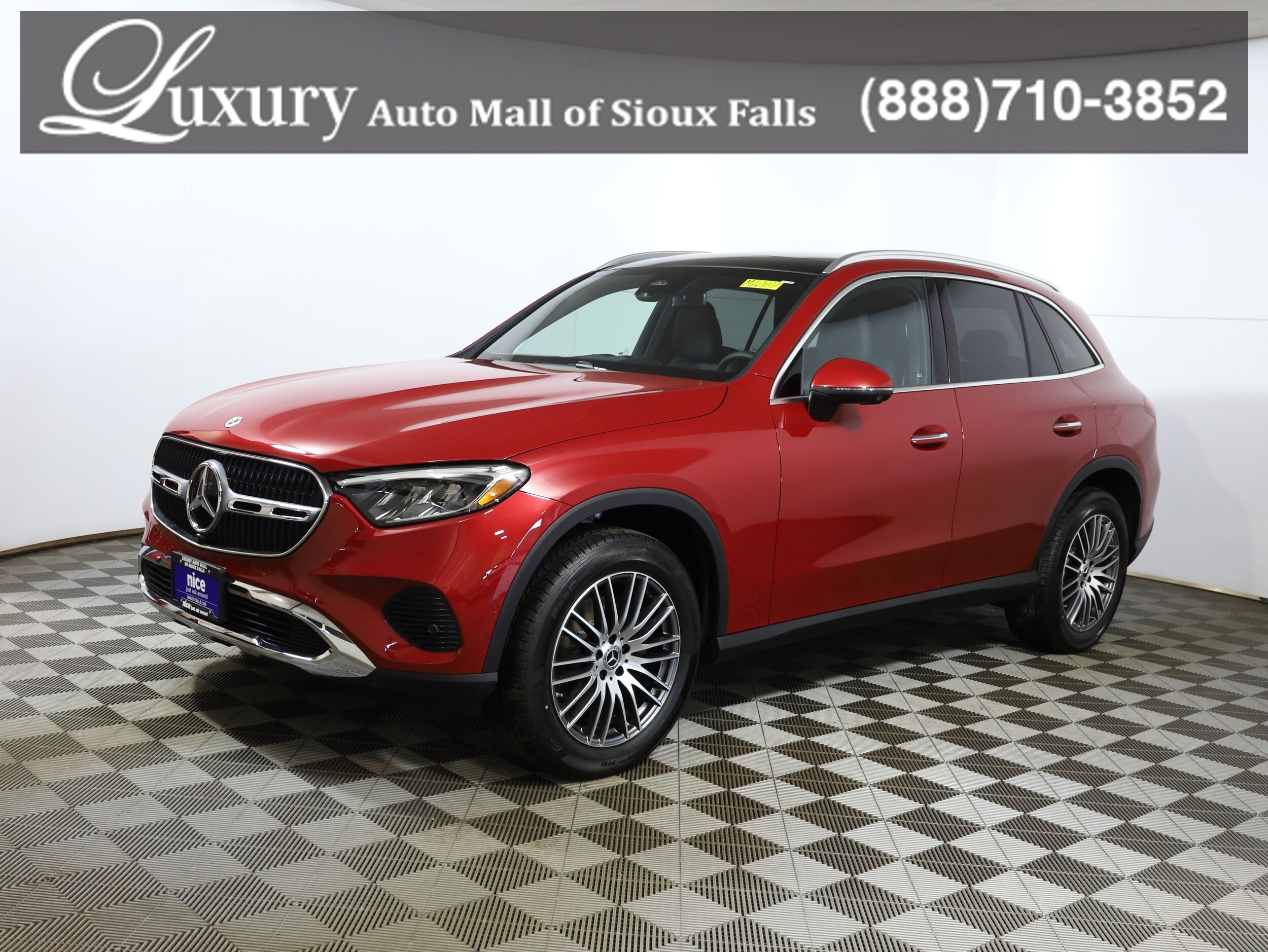 2025 Mercedes-Benz GLC Base's photo