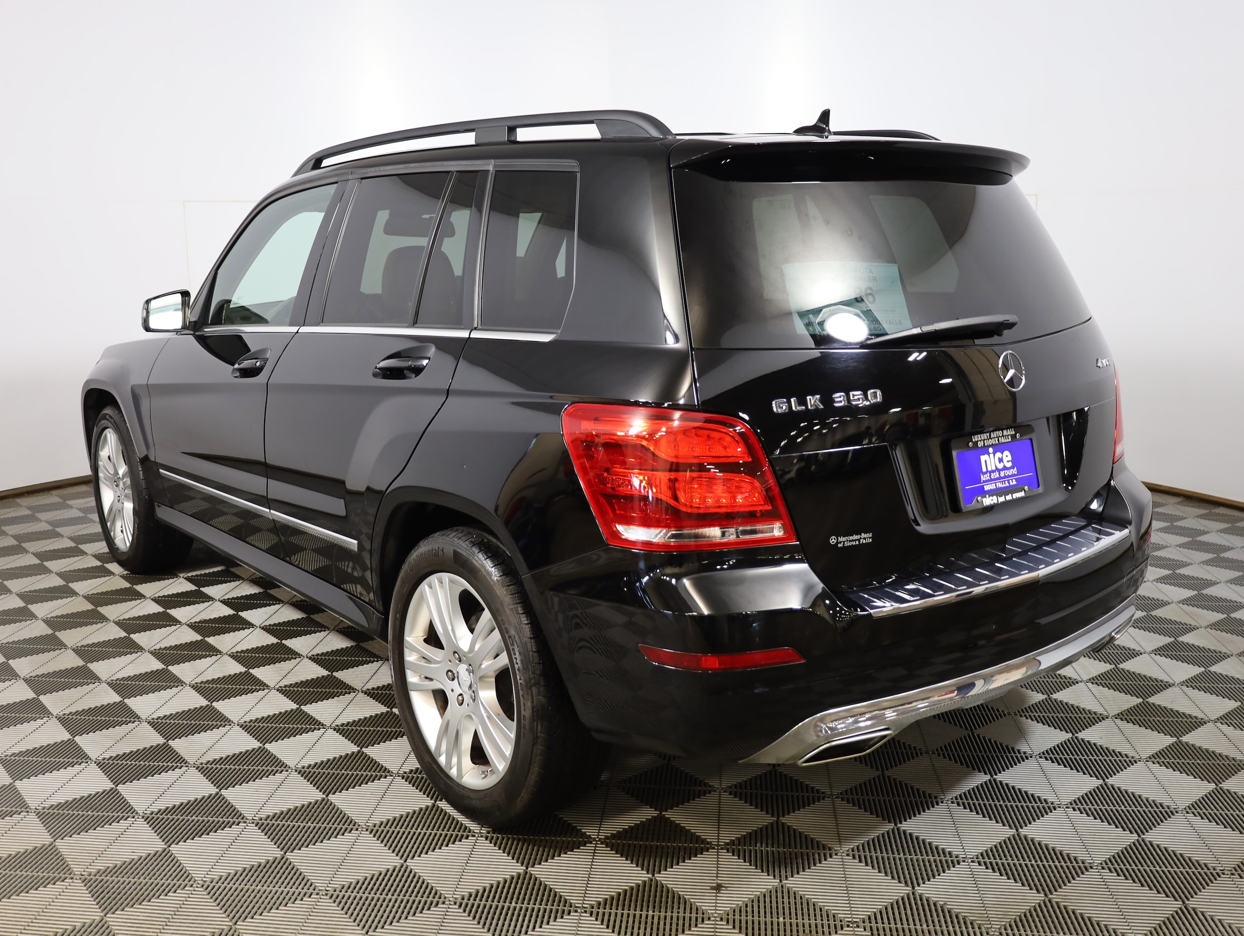 Used 2015 Mercedes-Benz GLK-Class GLK350 with VIN WDCGG8JB8FG348826 for sale in Sioux Falls, SD