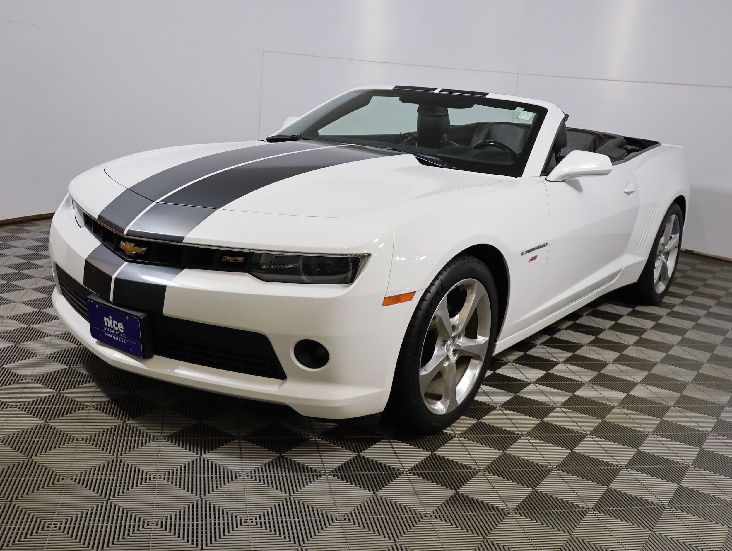 Used 2014 Chevrolet Camaro 2LT with VIN 2G1FC3D38E9212917 for sale in Sioux Falls, SD