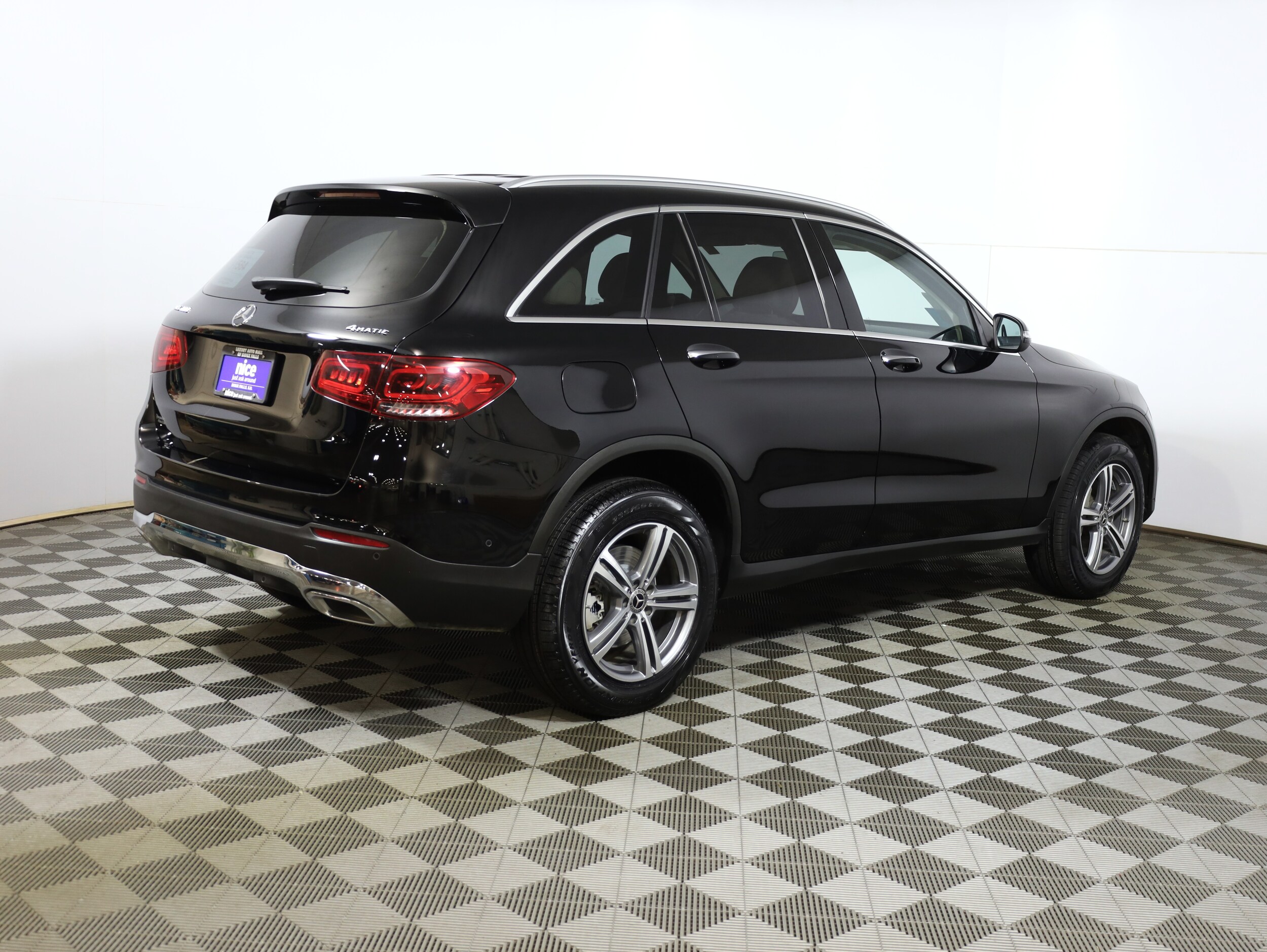 2022 Mercedes Benz GLC 300 4MATIC photo 4