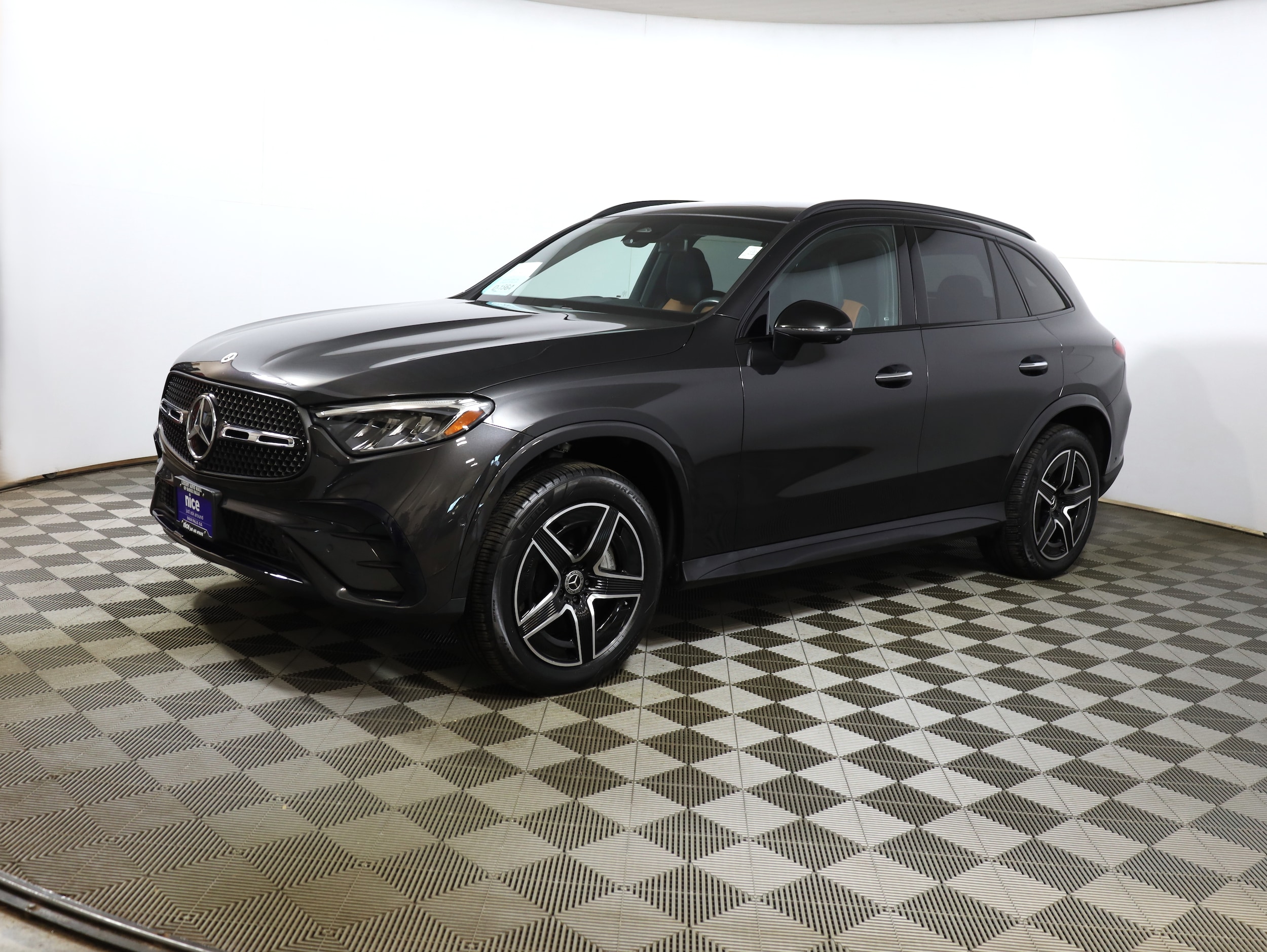 2023 Mercedes-Benz GLC GLC 300's photo