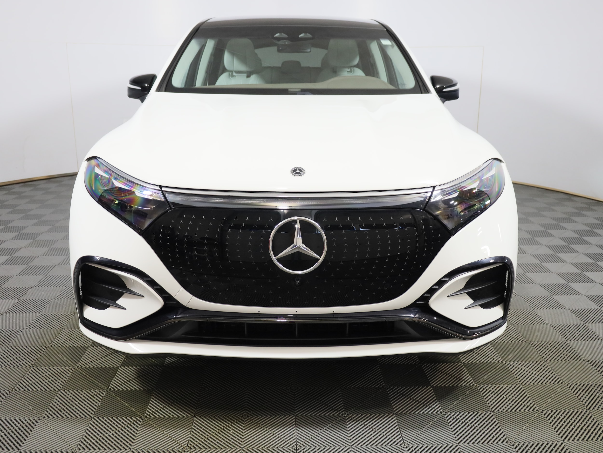 Certified 2024 Mercedes-Benz EQS SUV Base with VIN 4JGDM2EBXRA033909 for sale in Sioux Falls, SD