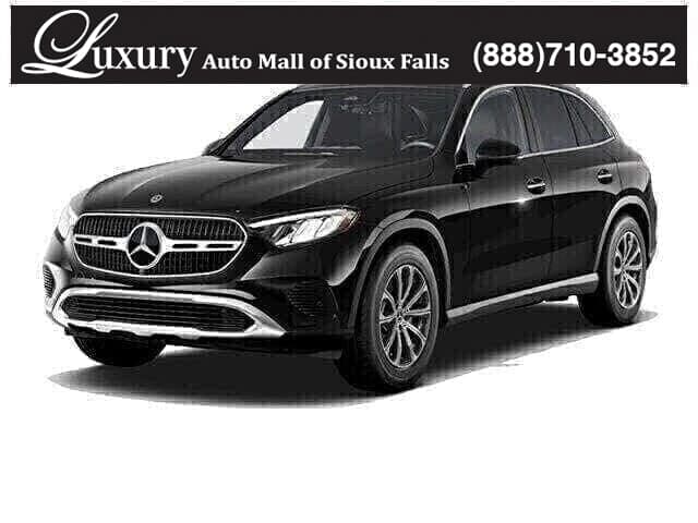2026 Mercedes-Benz GLC Base's photo