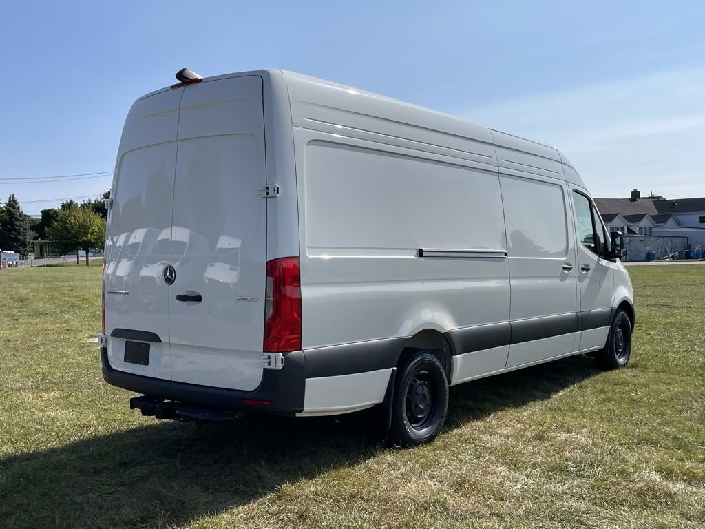 New 2025 Mercedes-Benz Sprinter 2500 High Roof 4-Cyl Diesel Van Cargo Van