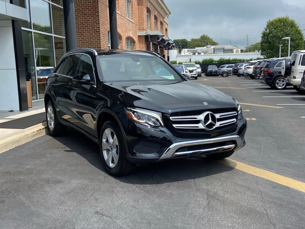 Used 2018 Mercedes-Benz GLC GLC300 with VIN WDC0G4KB2JV069370 for sale in Southampton, NY