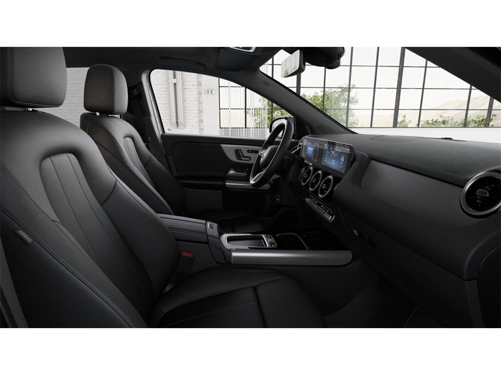 2026 Mercedes Benz GLA 250 4MATIC photo 4