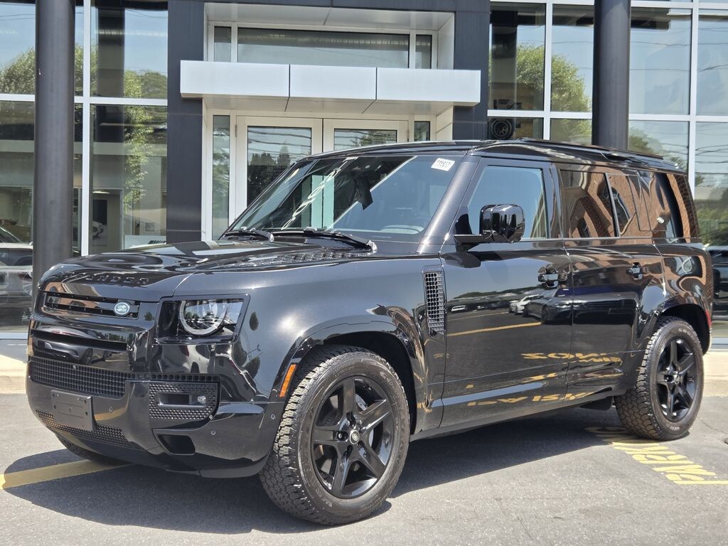 Used 2024 Land Rover Defender 110 X-Dynamic SE SUV