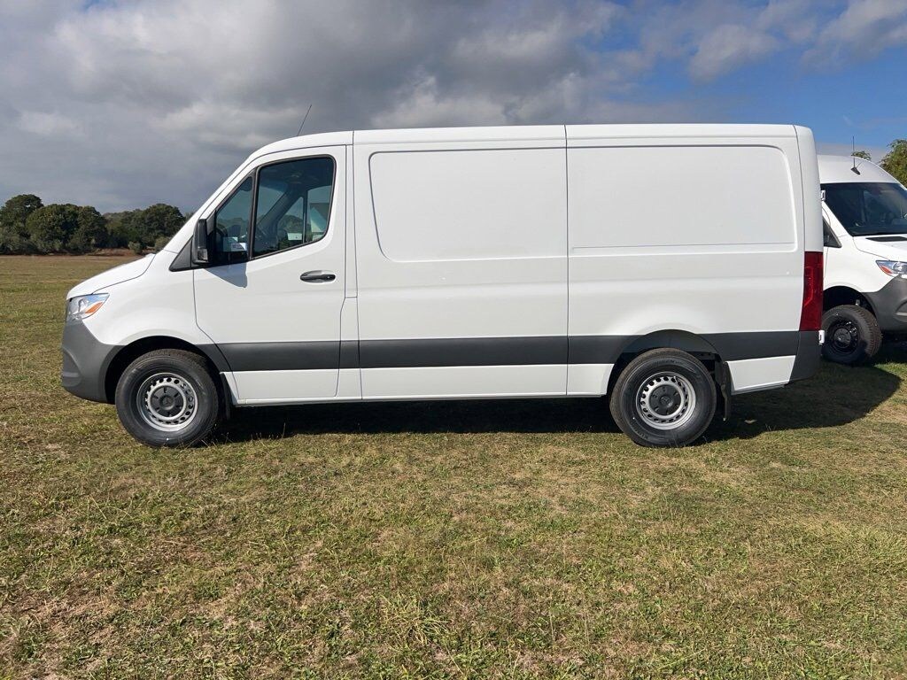 New 2025 Mercedes-Benz Sprinter 2500 Standard Roof 4-Cyl Diesel Van Cargo Van