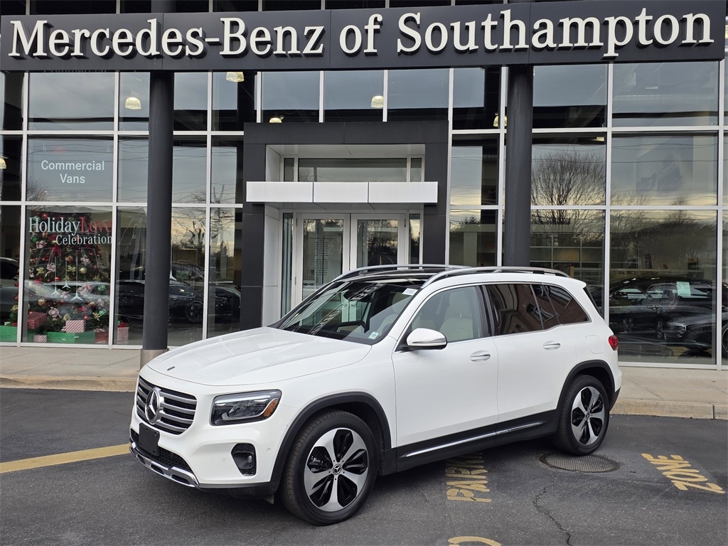 2024 Mercedes-Benz GLB Base's photo