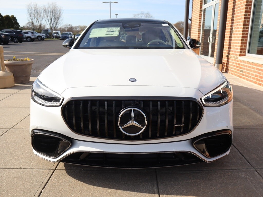 2025 Mercedes Benz S AMG 63 photo 2