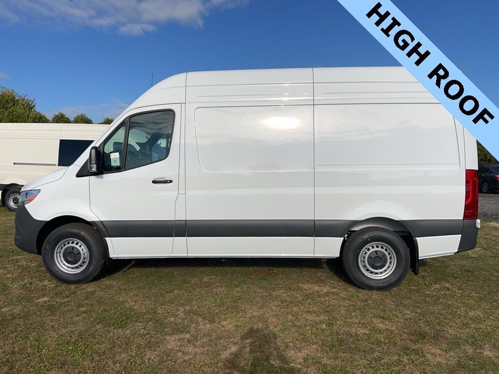 New 2025 Mercedes-Benz Sprinter 2500 Standard Roof 4-Cyl Diesel HO Van Cargo Van