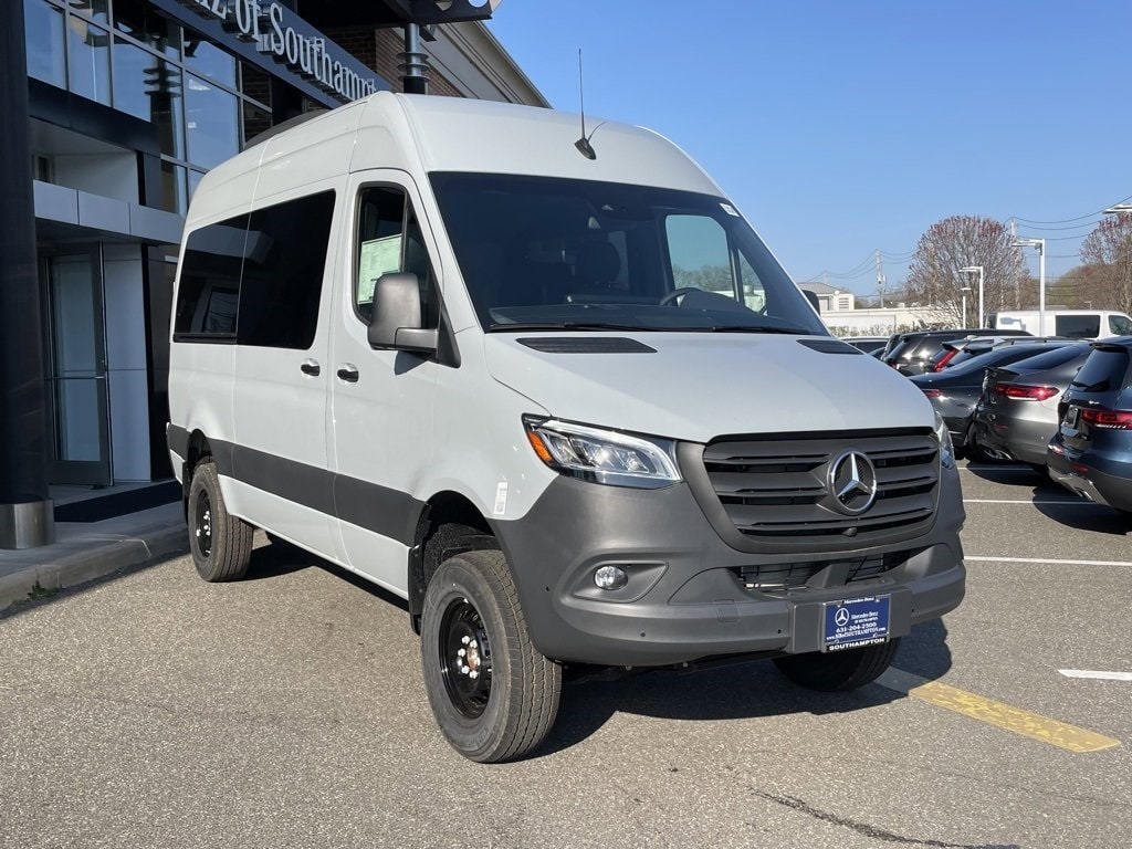 New 2024 Mercedes-Benz Sprinter 2500 Standard Roof 4-Cyl Diesel HO Van