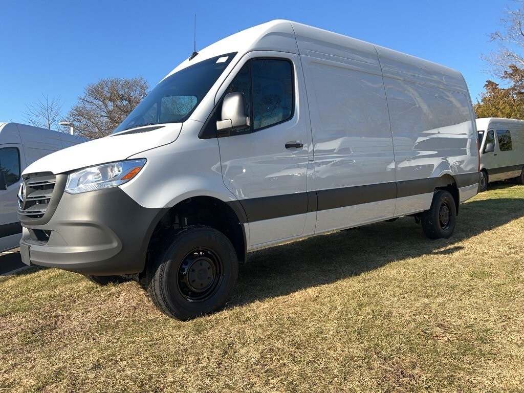 New 2025 Mercedes-Benz Sprinter 2500 High Roof 4-Cyl Diesel HO Van Cargo Van