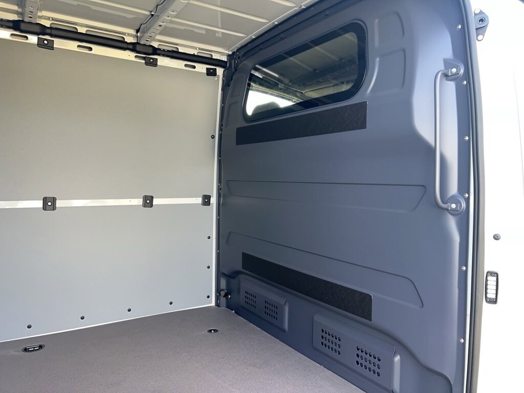 New 2025 Mercedes-Benz Sprinter 2500 Standard Roof 4-Cyl Diesel Van Cargo Van