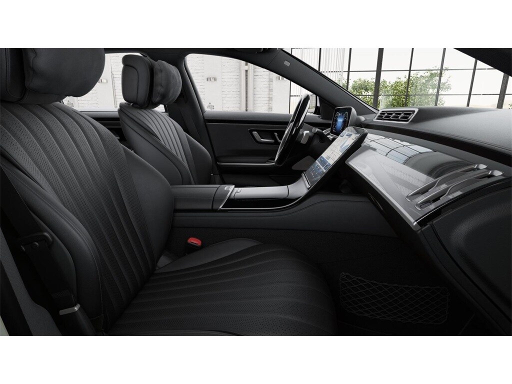 2026 Mercedes Benz S 500 4MATIC photo 4