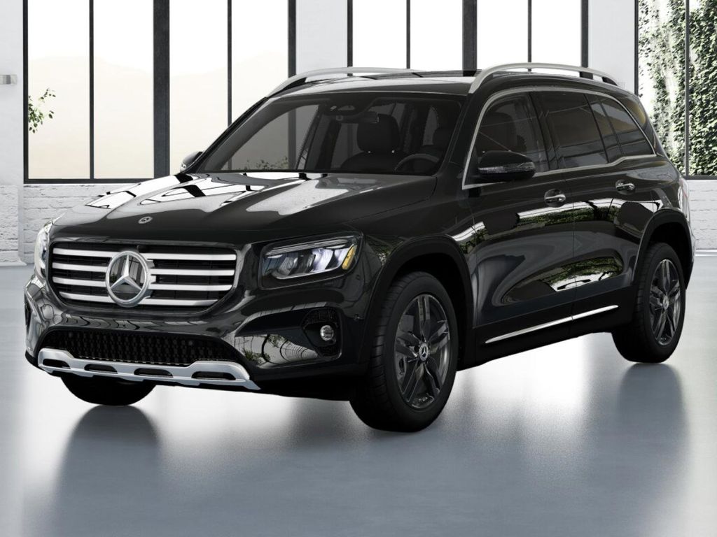 2026 Mercedes-Benz GLB GLB 250 4MATIC's photo