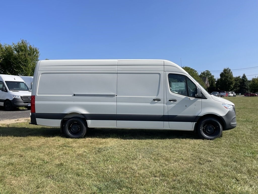 New 2025 Mercedes-Benz Sprinter 2500 High Roof 4-Cyl Diesel Van Cargo Van
