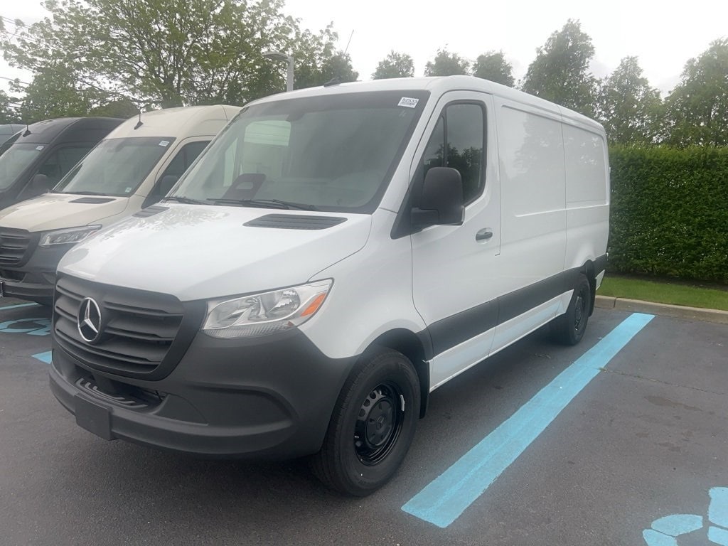 2025 Mercedes-Benz Sprinter Cargo Van Base's photo