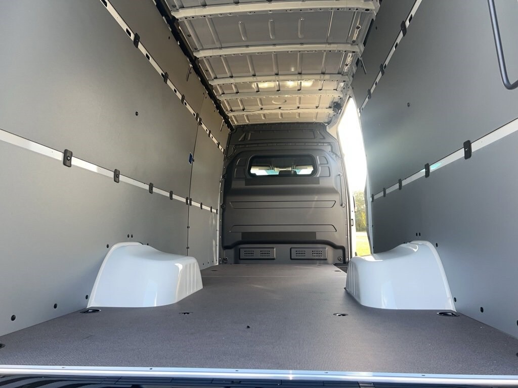New 2025 Mercedes-Benz Sprinter 3500 High Roof 4-Cyl Diesel HO Van Cargo Van