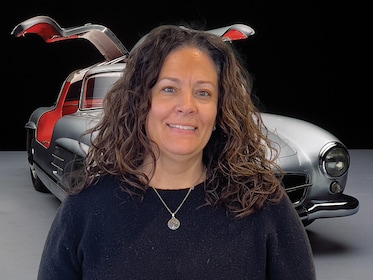 Staff member Sue Tiska from ID_255b01