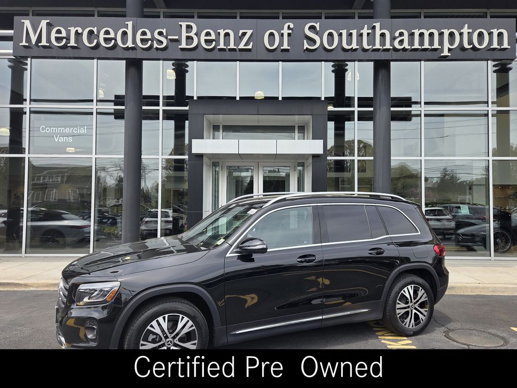 2026 Mercedes-Benz GLB GLB 250 4MATIC's photo