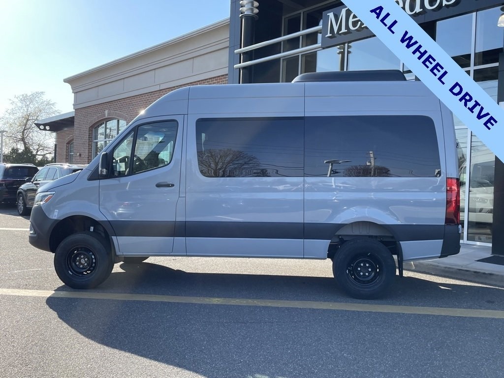 New 2024 Mercedes-Benz Sprinter 2500 Standard Roof 4-Cyl Diesel HO Van