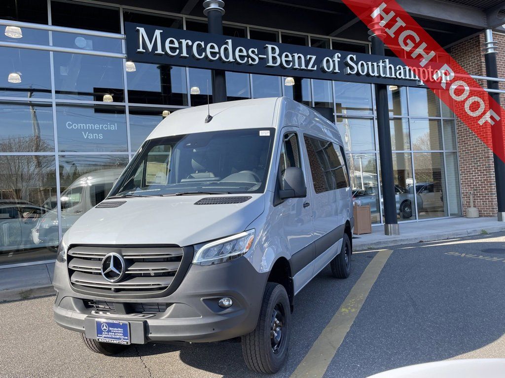2024 Mercedes-Benz Sprinter 2500 144 WB HO 4x4's photo