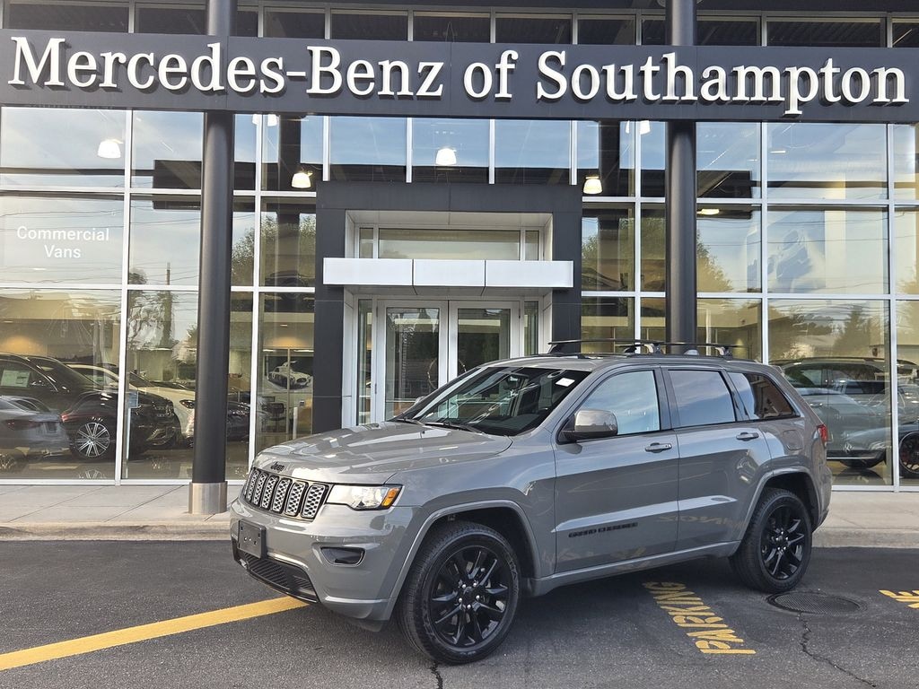 Used 2021 Jeep Grand Cherokee Laredo SUV