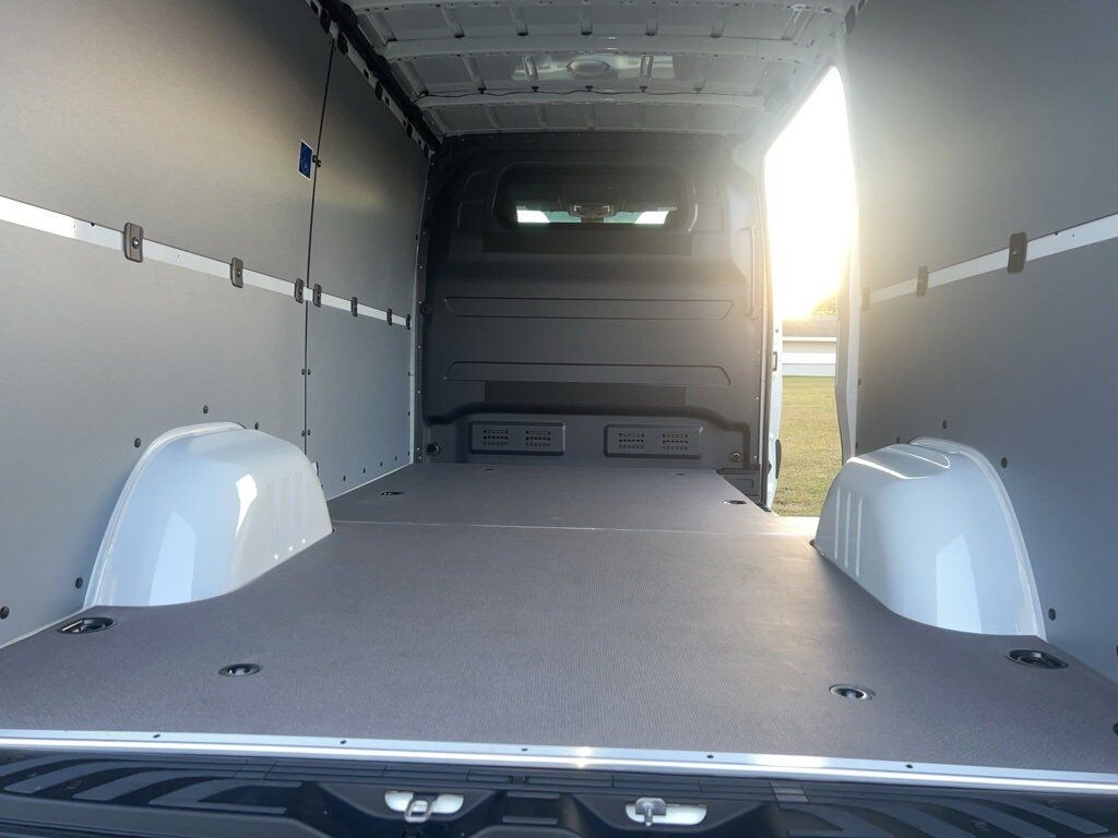 New 2025 Mercedes-Benz Sprinter 2500 Standard Roof 4-Cyl Diesel Van Cargo Van
