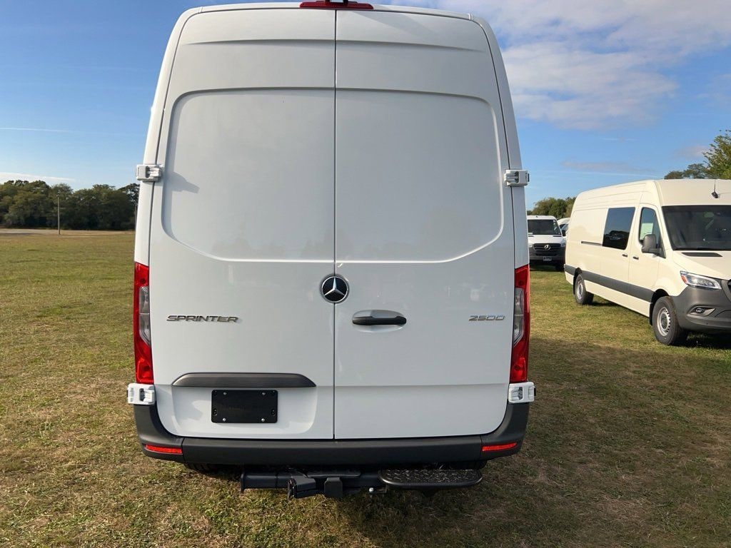 New 2025 Mercedes-Benz Sprinter 2500 Standard Roof 4-Cyl Diesel HO Van Cargo Van