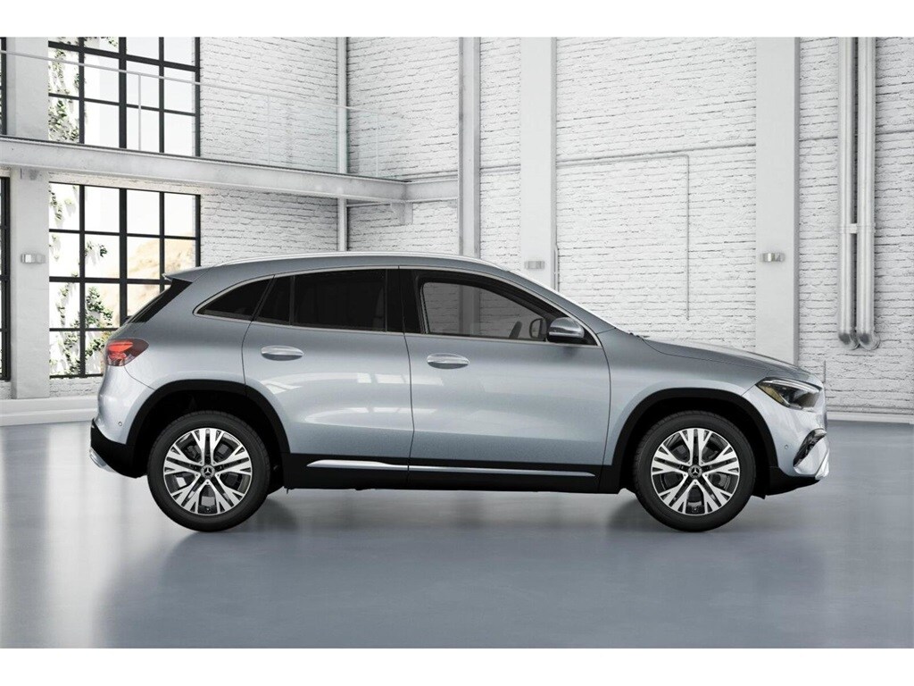2026 Mercedes Benz GLA 250 4MATIC photo 2