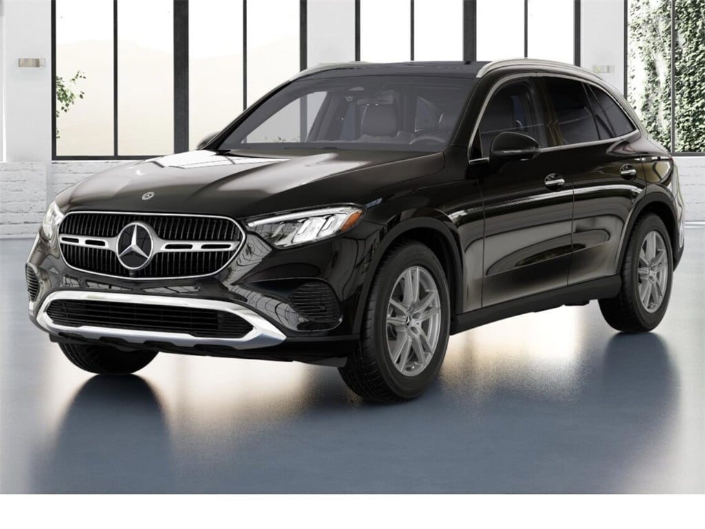 2026 Mercedes-Benz GLC Base's photo