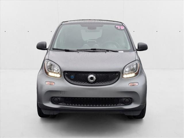 Used 2019 smart fortwo passion with VIN WMEFJ9BA8KK393157 for sale in Torrance, CA