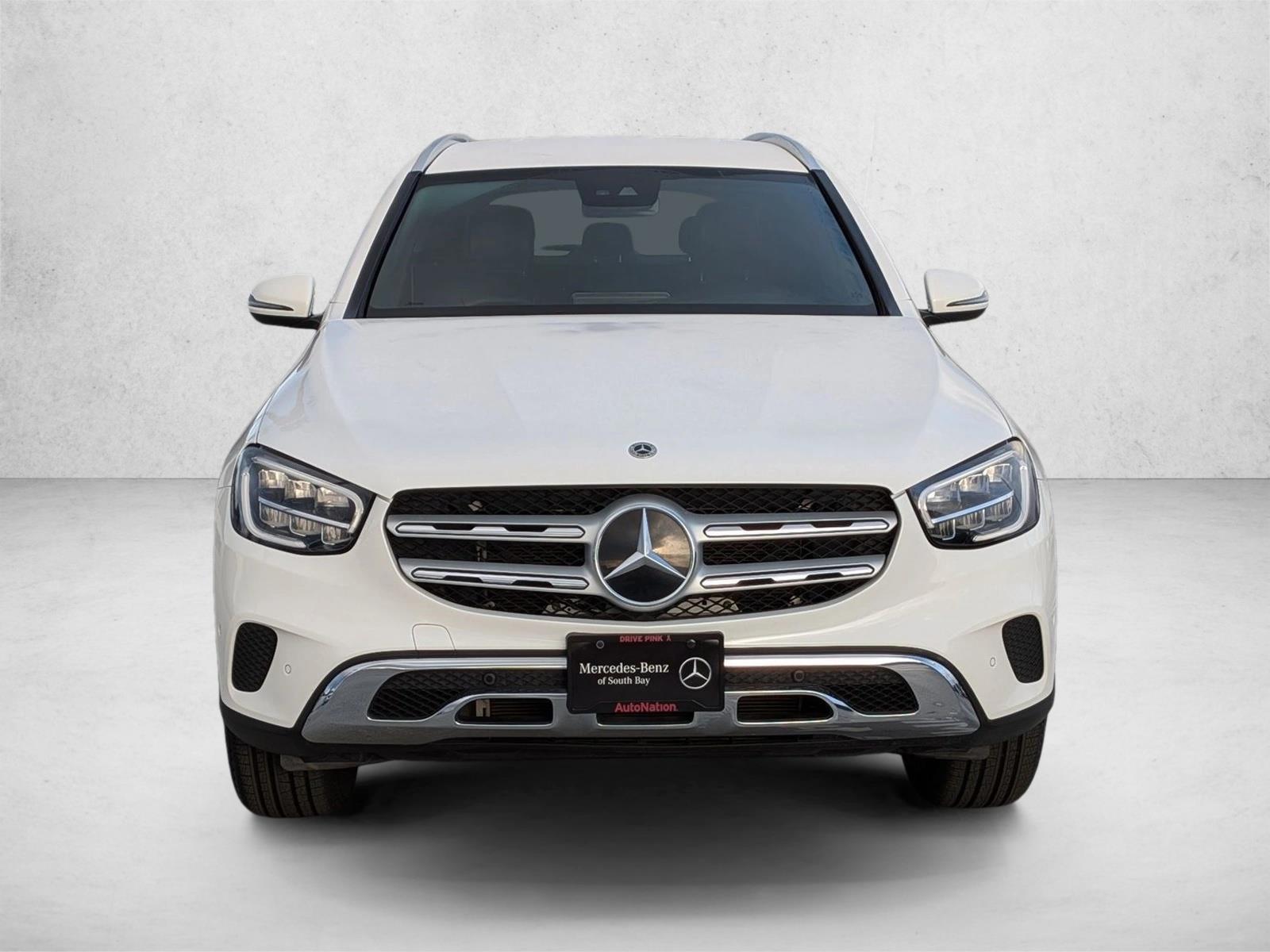 2022 Mercedes Benz GLC 300 photo 2