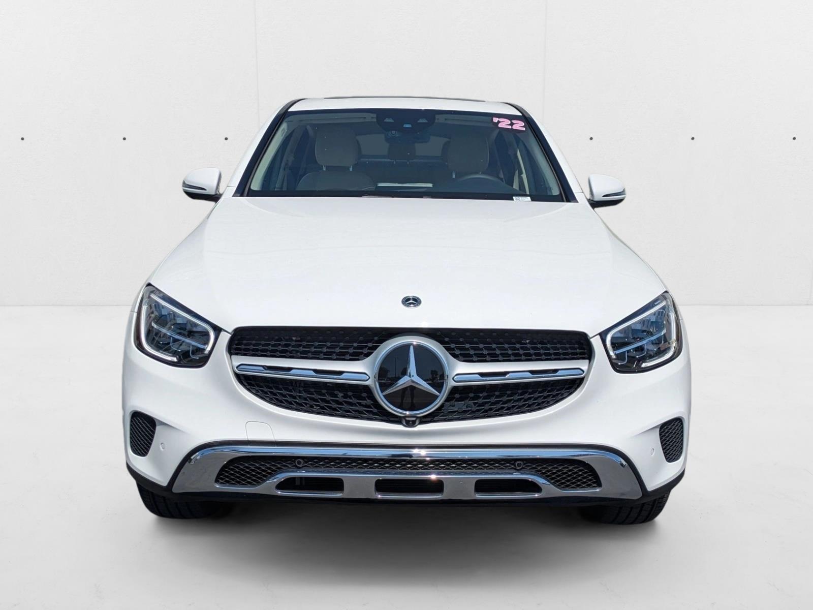 2022 Mercedes Benz GLC 300 4MATIC Coupe photo 2