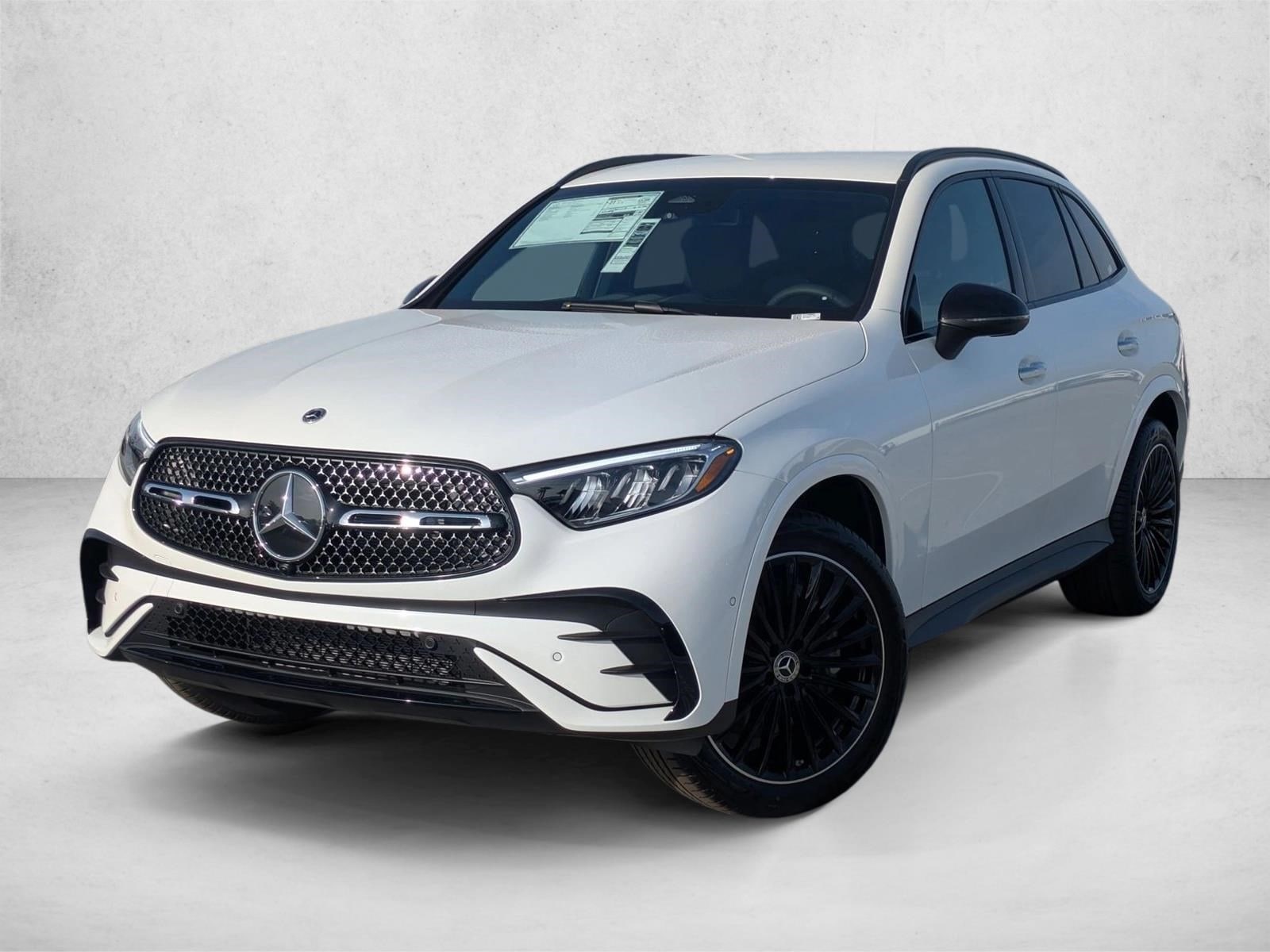 2026 Mercedes-Benz GLC Base's photo