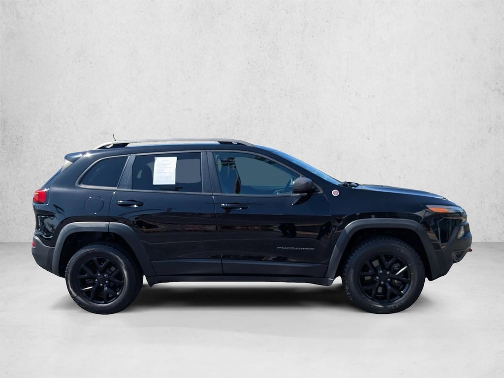 Used 2018 Jeep Cherokee Trailhawk 4x4 SUV