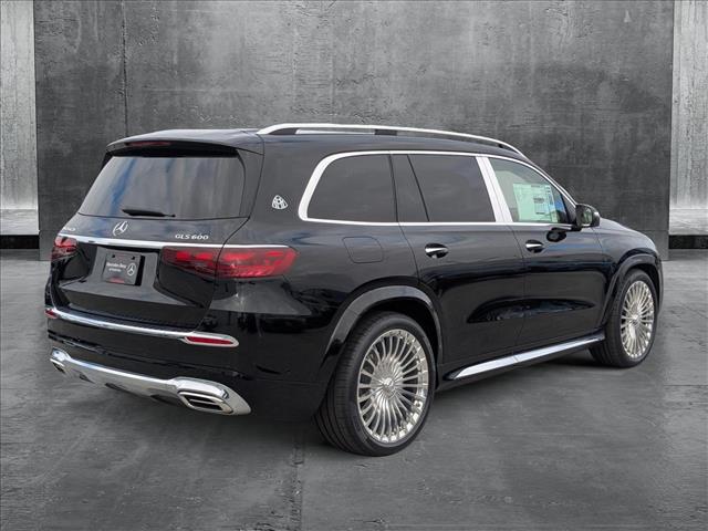 2025 Mercedes Benz GLS Maybach 600 4MATIC photo 2