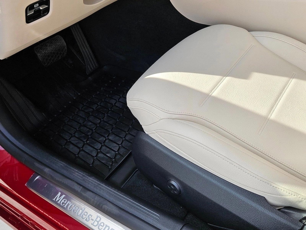 New 2025 Mercedes-Benz C-Class C 300 4MATIC ® Sedan Sedan