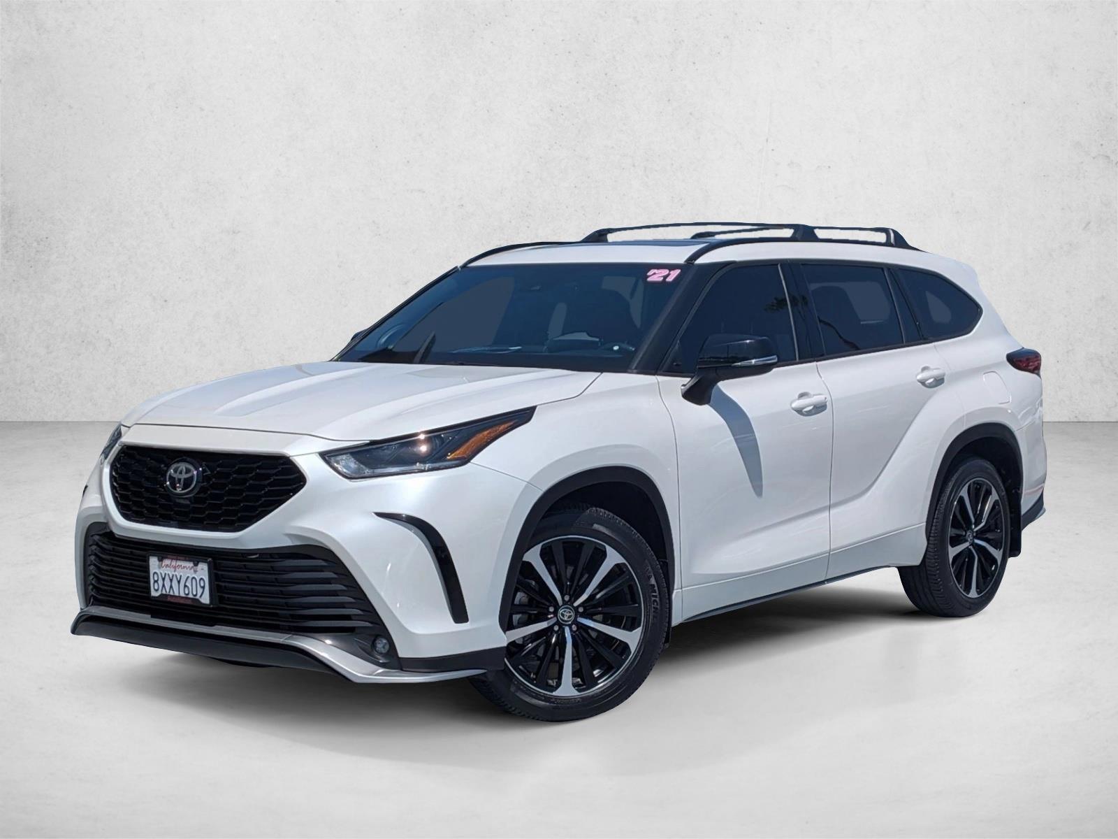 2021 Toyota Highlander XSE 4x2 V6's photo