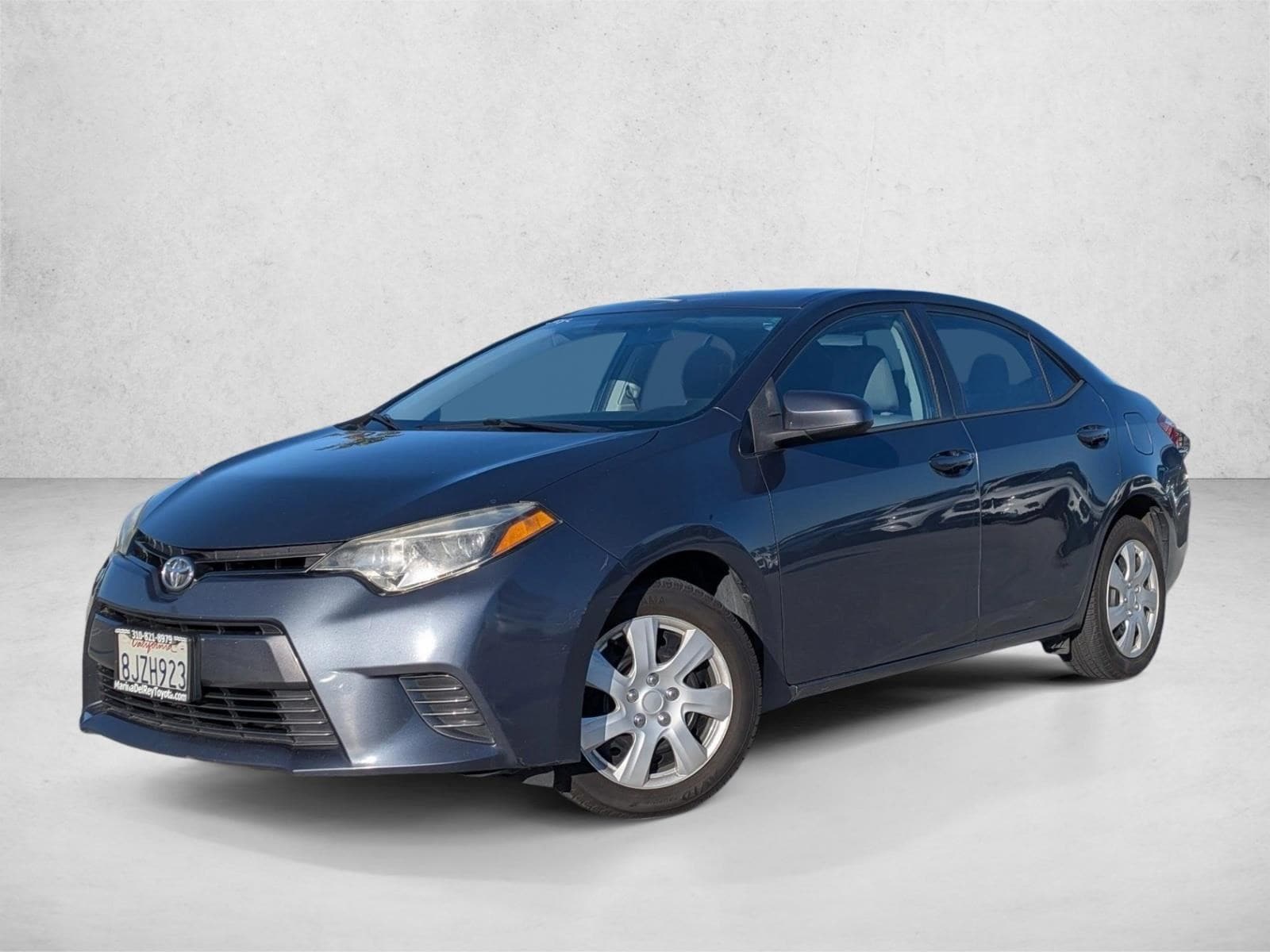 2015 Toyota Corolla LE's photo