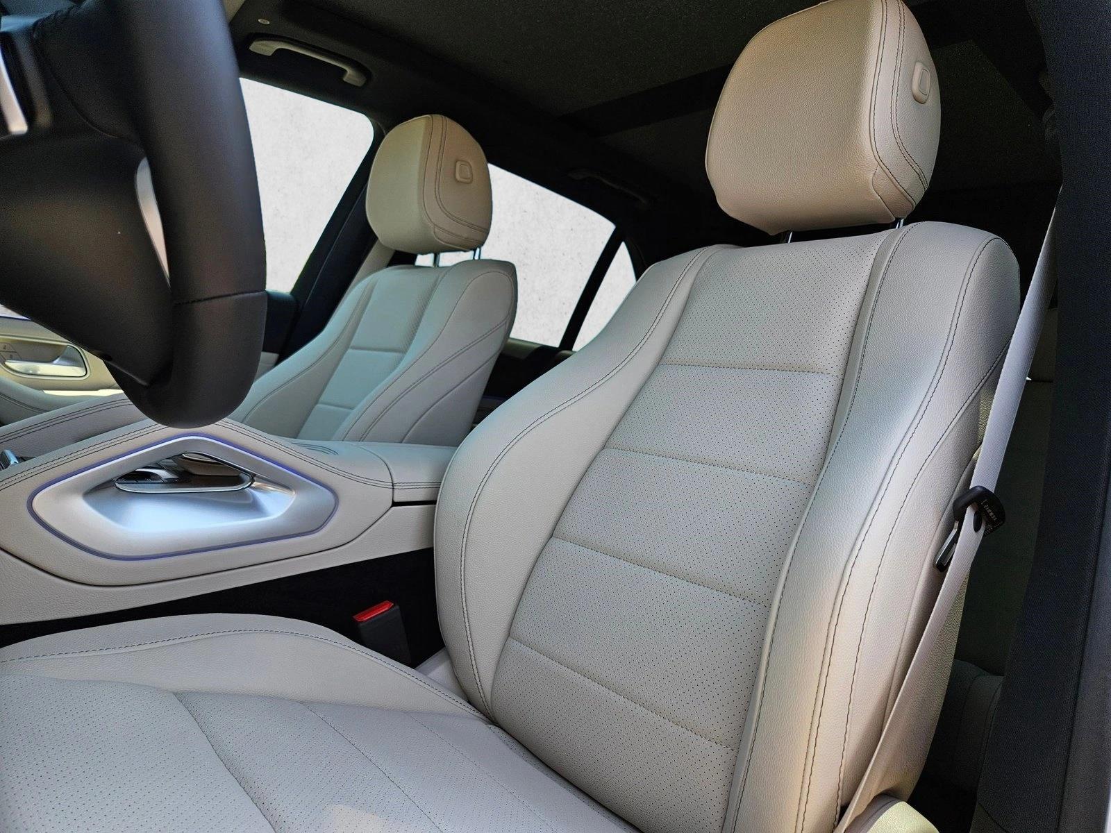 2026 Mercedes Benz GLE 450e 4MATIC photo 4