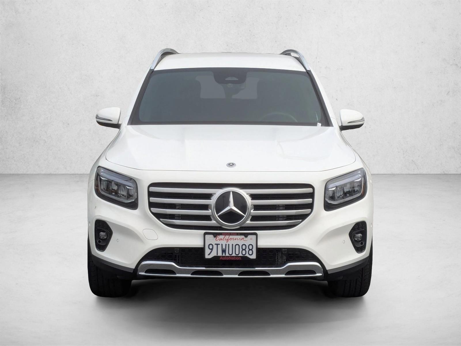 2025 Mercedes Benz GLB 250 photo 2
