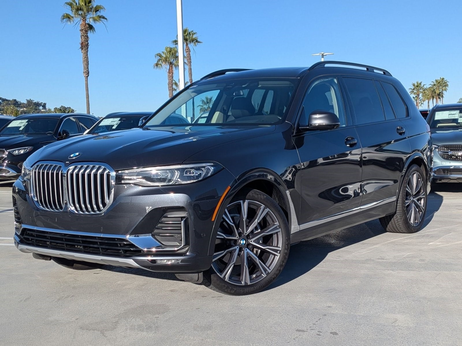 2021 BMW X7 40i's photo