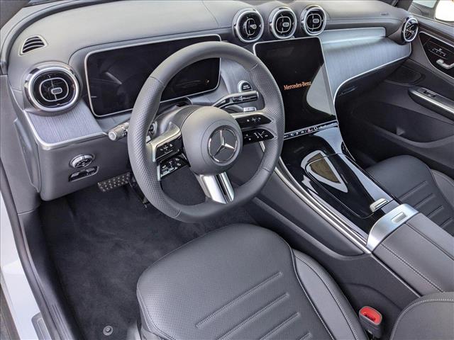 2025 Mercedes Benz GLC 350e AMG photo 3