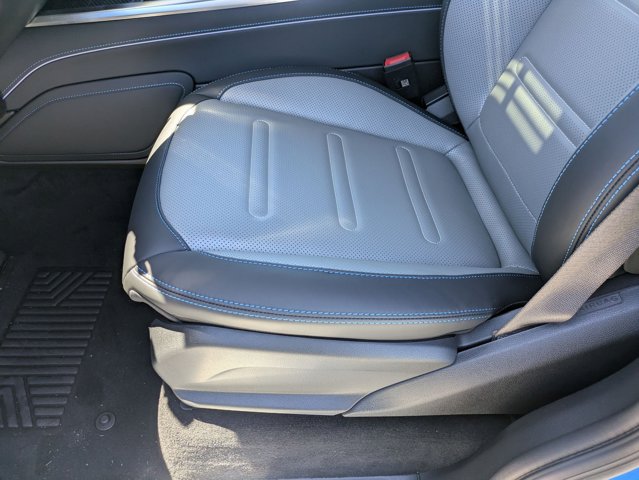 2025 Mercedes Benz G photo 4